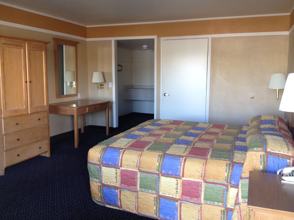 Verde Valley Inn Котънууд Екстериор снимка